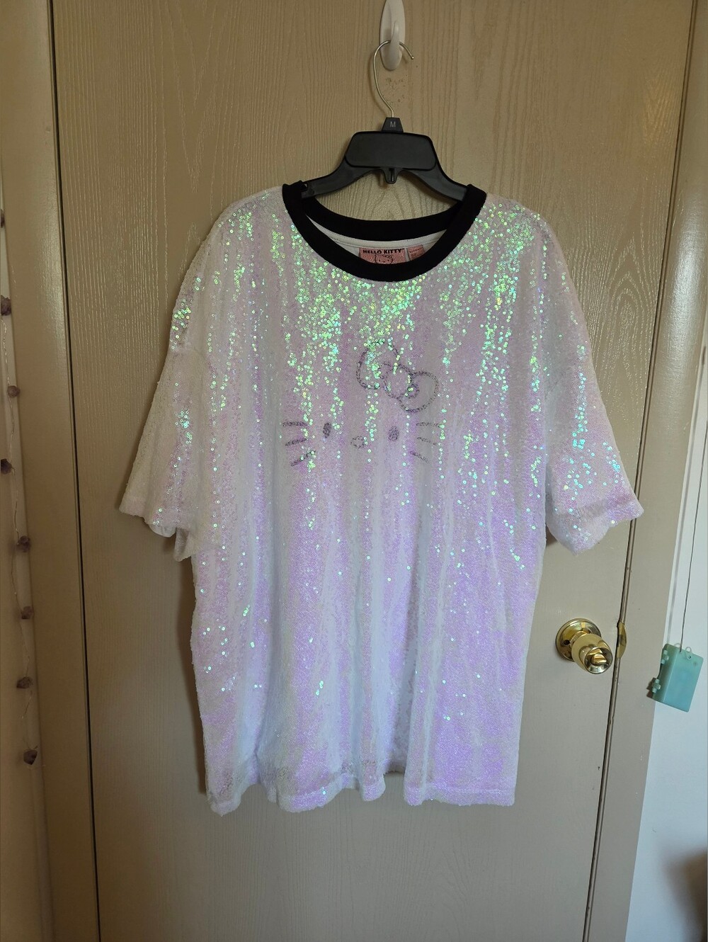 Hello Kitty 50th Anniversary Forever 21 Iridescent Sequin Top Womens 2XL